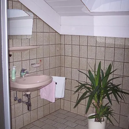 بيت ضيافة Gaestehaus Bruggerhof لانغنفلد