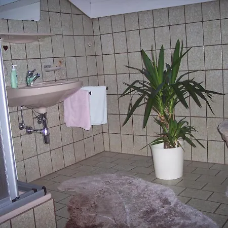 Gaestehaus Bruggerhof بيت ضيافة لانغنفلد