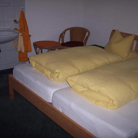 بيت ضيافة Gaestehaus Bruggerhof لانغنفلد