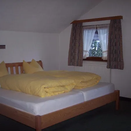 Konukevi Gaestehaus Bruggerhof